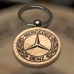 Schlüsselanhänger mit Mercedes